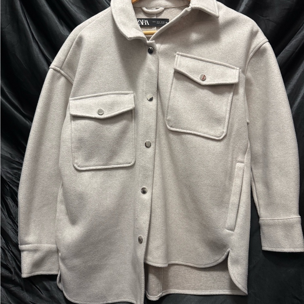 Zara Women’s Light Gray Jacket